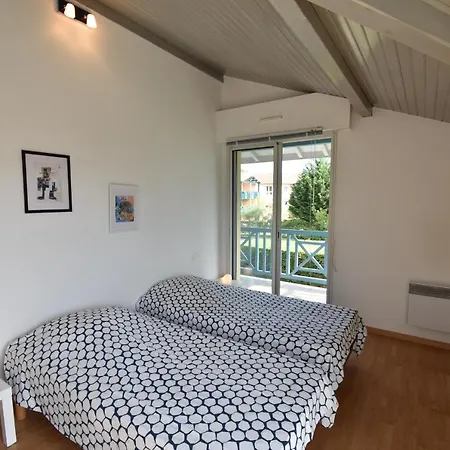 Square Leon Desclaux - Confortable Contemporaine Avec Piscine Villa Seignosse
